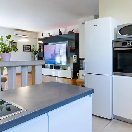 Persea - Villa Supetar